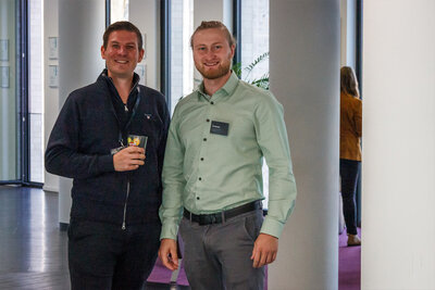 Yannick Bartholomäus, Corporate Networker, und Tom Strating, Product Owner/AI Consultant, der LMIS AG.