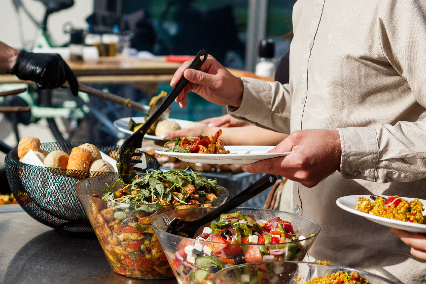 Gutes Essen auf dem jährlichen Sommerfest der LMIS AG